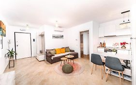 Central 700 Square Fructus Plaza - Eva Apartment